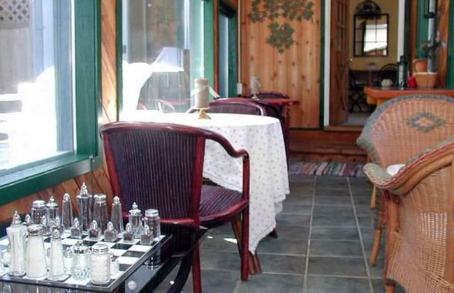 Salty Towers Oceanfront Cottages - Foto 29