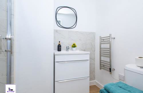 Ledger by Alt-Stay - 4 Bed All En-Suite House - Contractors & Relocations - Weekly & Monthly Rates - Foto 7