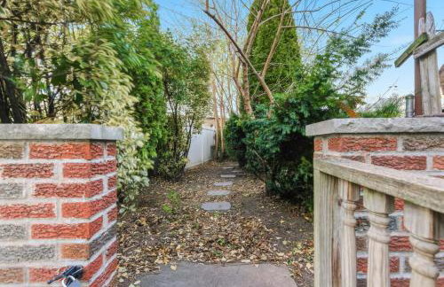 Hamilton-15 mins to EWR, 20 mins PATH to NYC - Foto 16