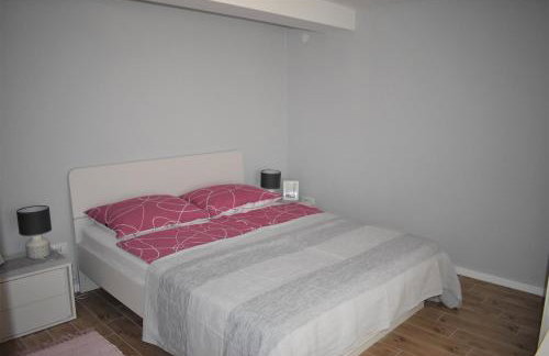 Apartman Tomki - modern, refurbished 2 bedroom apartment - 4 guests - Foto 9