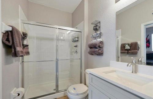 Windsor Hills Marvel Themed Home with Private Pool - Foto 10