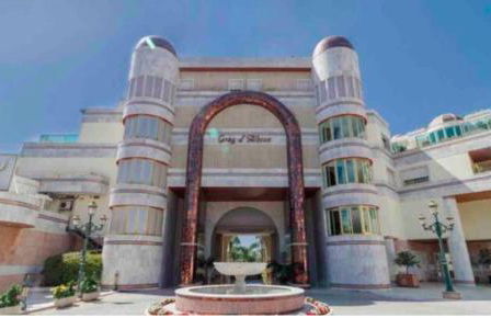 Puerto Banus Beachfront .Gray d´Albion . Amazing location - Photo 15