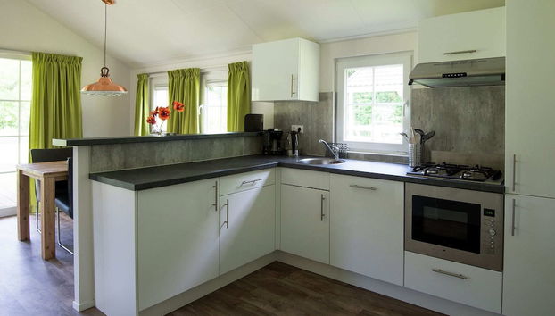 Cozy Lodge With a Dishwasher in the Achterhoek - Foto 4, Cocina privada