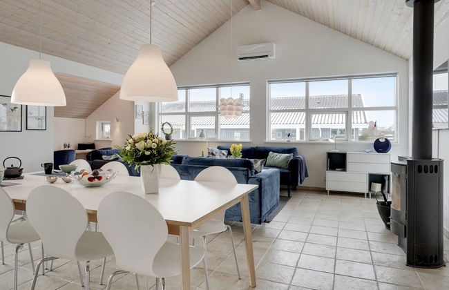 "Thorwith" - 150m from the sea - Foto 21