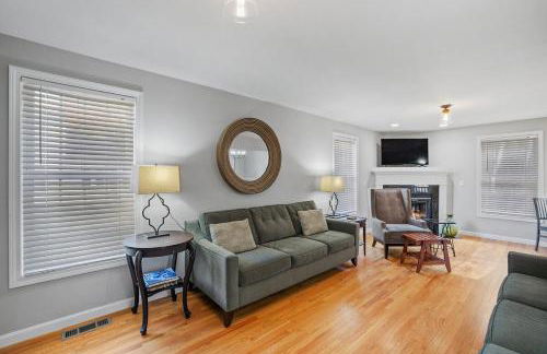 Modern Open Concept 4 Bed 2 5 Bath Mid to LongTerm Private Single Family Home - Foto 8