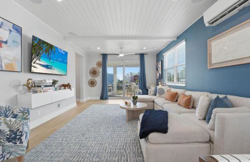 New Listing Discounts! Canal Home-Heated Pool, Game Room, Tesla Charger, & More - Foto 12