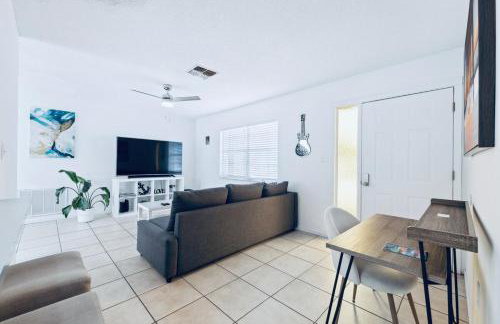 2BR Home with Private Pool, Fire Pit and Grill - Foto 41