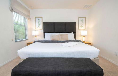 Spectacular House with 3BR - Private Pool, BBQ - Minutes from Disney! - Foto 9