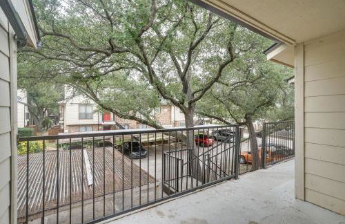 Unwind Fireside Condo 2 Mi to White Rock Lake! - Foto 23