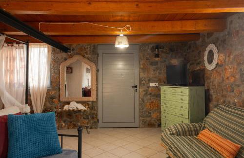 Villa Aktis with Freshwater Pool and Sea View - Photo 32