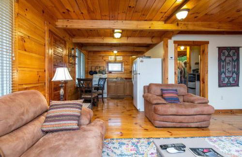 Hillside Loft with Hot Tub Red River - Foto 12