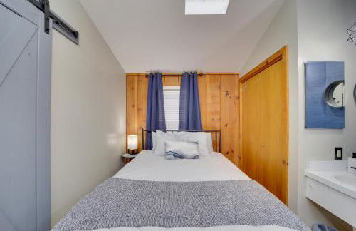 Lake-View Home with Deck and Gas Grill in Bernice! - Foto 24