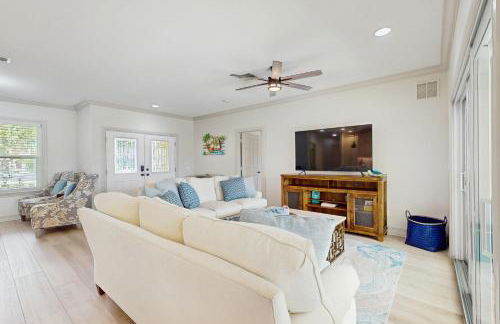 The Sunshine Social - Photo 3