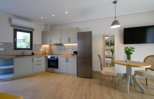 Kannas Mani Luxury Suites -Adults Friendly 14 Plus - Photo 66