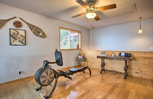 Remote Island Escape with Breathtaking Views - Photo 13