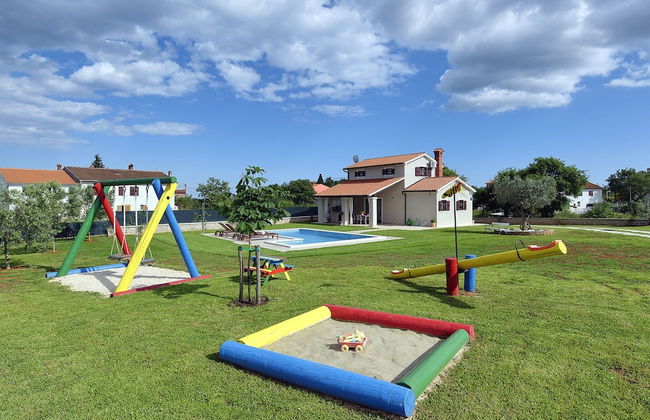 Modern Holiday Home With Pool in Marcana - Foto 12