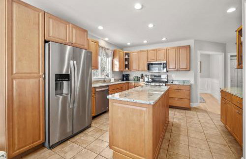 NEW Coastal Retreat w Ocean Views Rooftop Deck - Photo 22