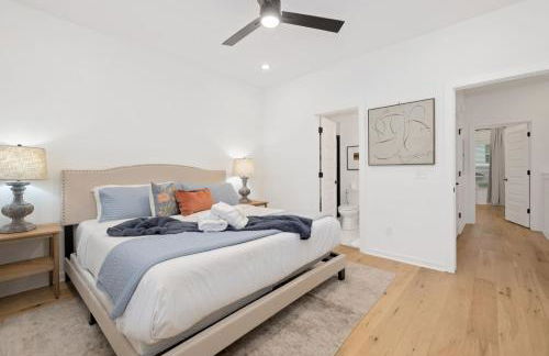 Campus Core-Half mi to Bud Walton-2 mi to Downtown - Foto 12