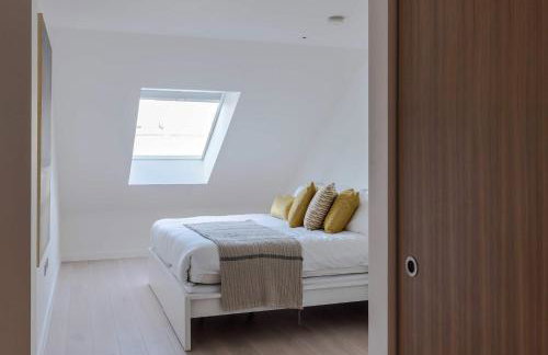 Soho 2-Bed Penthouse - AC - Sleeps 6 - Photo 14