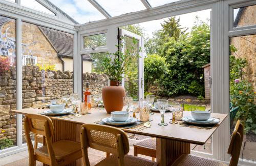 Chipping Campden Shabby Chic on Famous High Street - Photo 20