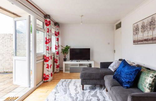 Spacious Home by Lee Valley Rafting Waltham Cross - Foto 2