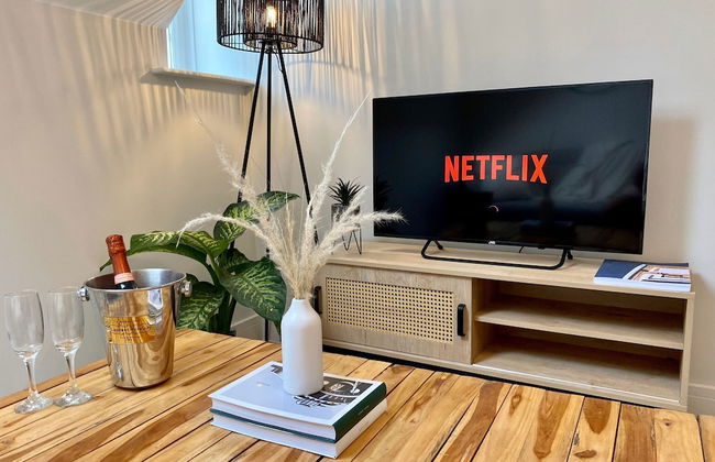 Luxury Scandi Inspired 1 Bed Apartment - Foto 1