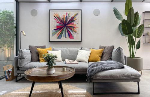 Luxury Urban Oasis with Garden and Private Studio - Foto 1