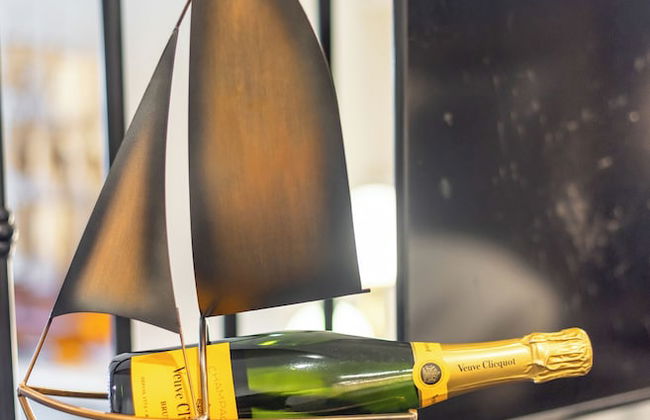 King Bed Luxury View - Captains Retreat - Foto 26