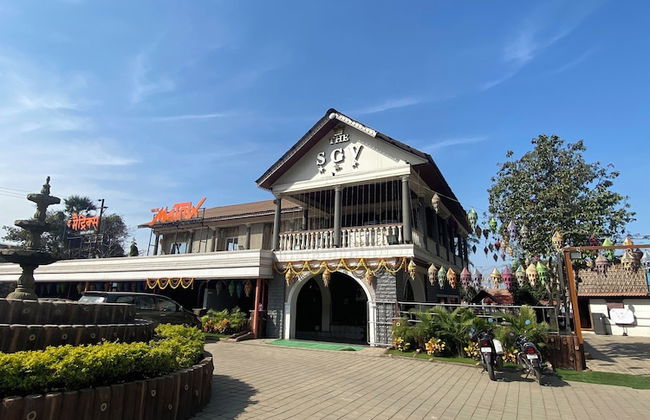 The Saroja Grand Villa Resorts - Photo 31