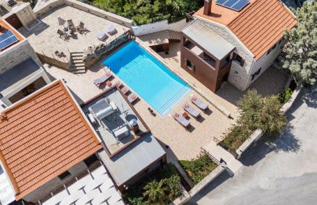 Phaistos Villas - Elegant South Residence by South Cretan Villas - Photo 2