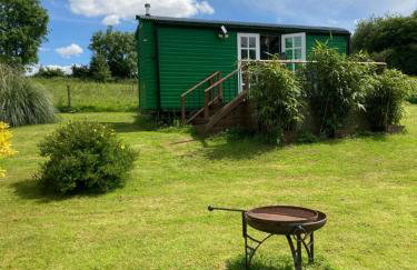 Shepherds Hut (Benny's) - Photo 8