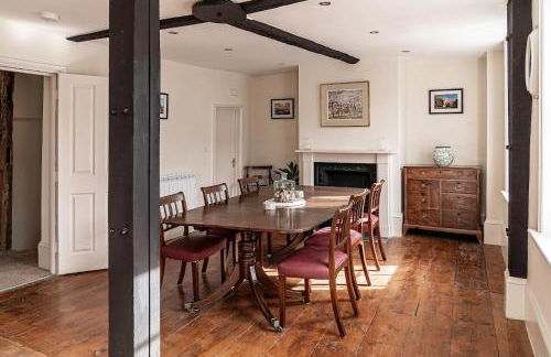 Stylish and Spacious 2-Bedroom Apartment, Tysoes Court, Tewkesbury Town Centre - Private Parking Included - Foto 16