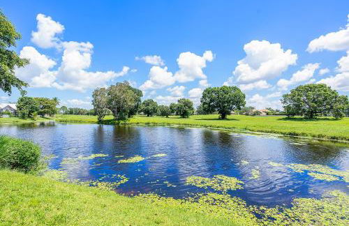 Cozy and Relaxing Retreat House - Photo 17