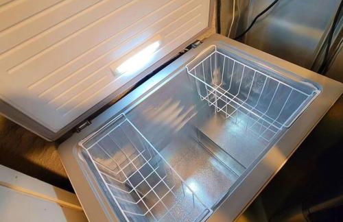 Hill Country Hangar with hottub, 7 minutes from the river and lake - Foto 59