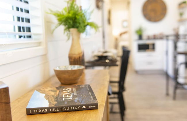 The Woods- Container Tiny House 12 min to Magnolia Baylor Downtown - Foto 11