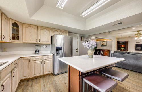 BBQ Ready Hawthorne Home with Screened-In Patio - Foto 12