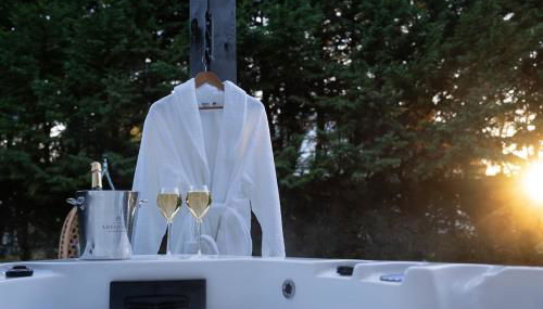 Premium suite with jacuzzi - Photo 2