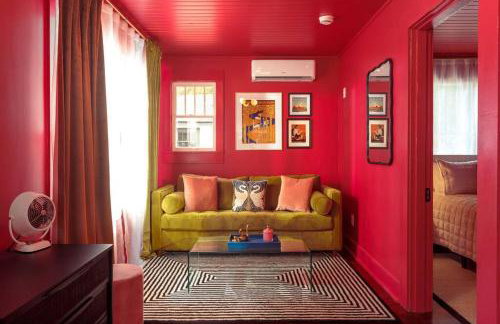 The Swan - Vibrant East Hill Getaway - Foto 15