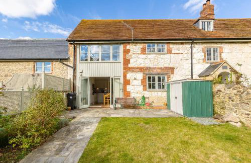 The Poppies - Photo 24