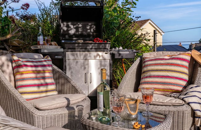 Two Guns in Kingswear - Foto 39