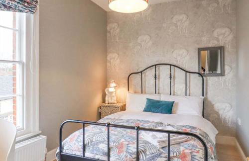 Luxury Georgian House With Sauna Sleeps 19-23 - Photo 38