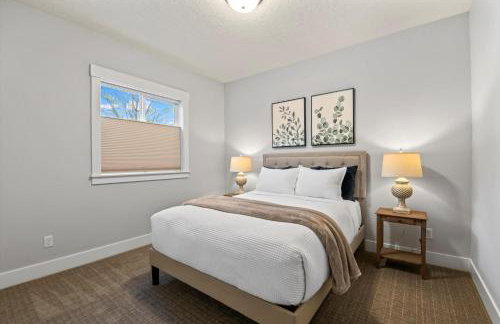 Relaxing Sauna Retreat Fire Pit and Swing Set - Foto 29