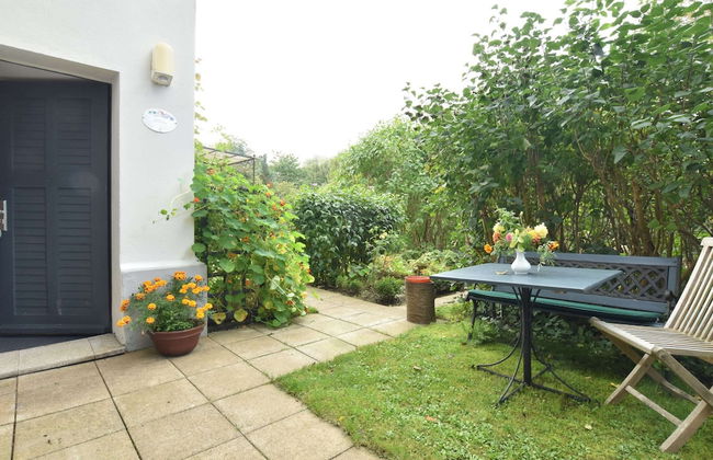 Villa With Garden on the Edge of the Forest - Photo 1