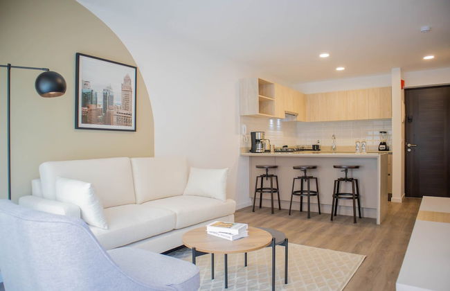 w Fantastic 1BR w Modern Balcony in San Isidro - Photo 8