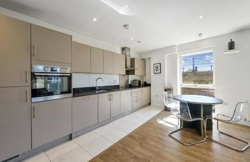Canary Haven Elegant 3-Bedroom Apartment - Foto 5