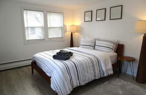 Comfortable 3 Bed Apt in Quiet Neighborhood - Foto 1