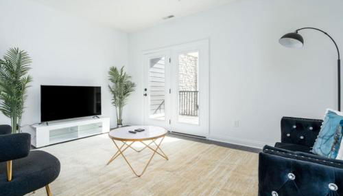 Your Cozy 2BD Whitestown - Photo 2