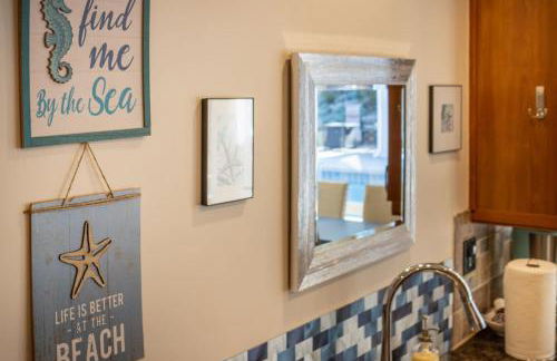 Stunning 4 Bedroom 1 Level- Pool, Spa, Grass Yard, Fire Pit, Garage, BBQ - Foto 46