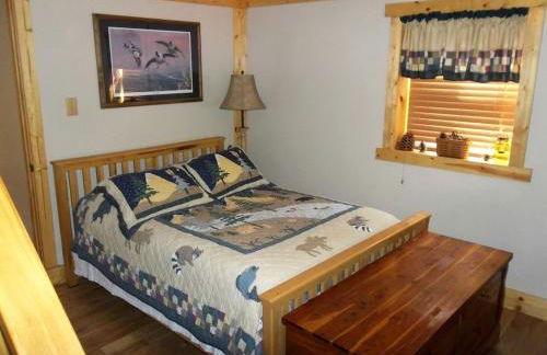 Lovely Log Cabin in the Woods with Hot Tub near the Red River Gorge in Kentucky - Foto 5