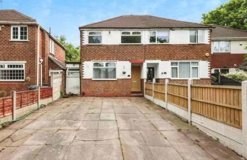 Entire luxury house Free Parking accommodations for contractors and long stays - Foto 6